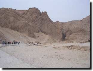 Au total, 80 tombes ont t explores dans la valle des reines.